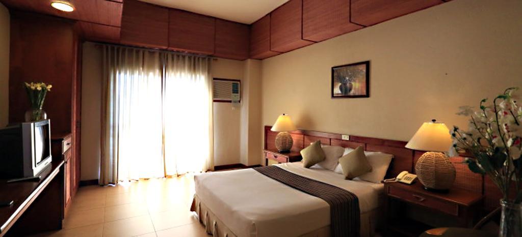 Java Hotel Laoag Luaran gambar
